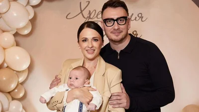 Иван Нави показал трогательные фото крещения сына, где видно его лицо