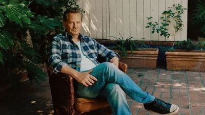 Помер актор Меттью Перрі, відомий за роллю Чендлера у серіалі "Друзі"