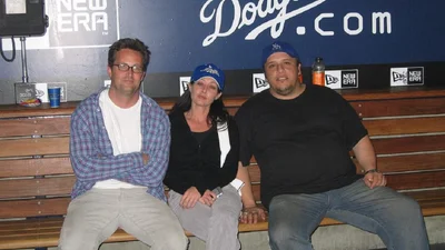 Шеннен Доэрти и другие коллеги Мэттью Перри отреагировали на его смерть