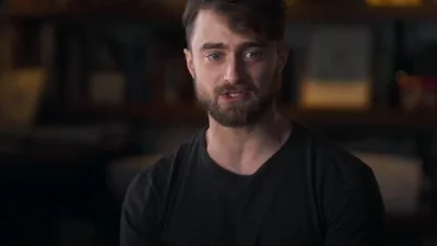 Дэниел Рэдклифф не сдерживает слез: щемящий трейлер фильма "Мальчик, который выжил"