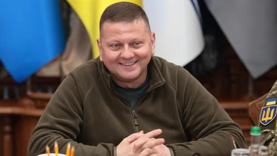 У мережі обговорюють нове фото Валерія Залужного з дружиною