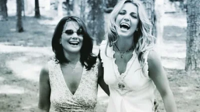 Мама Брітні Спірс вперше прокоментувала звинувачення на свою адресу у мемуарах зірки