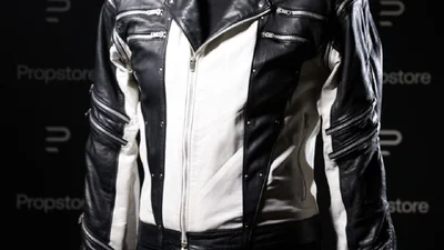 Куртку Майкла Джексона из рекламы Pepsi продали на аукционе за 306 тысяч долларов