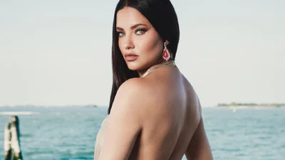 Адріана Ліма захопилась "уколами краси" та змінилась до непізнаваності: до та після