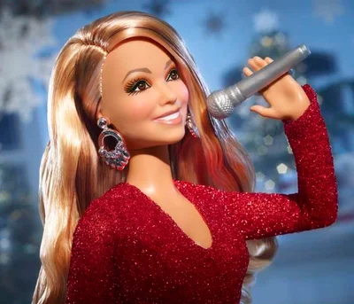 Mattel выпустил рождественскую Barbie в образе Мэрайи Кэри - фото 583489