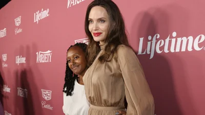 Названа донька Бреда Пітта Захара відмовилась від його зіркового прізвища