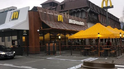 Первый в Карпатах: McDonald's появился в живописном городе Ивано-Франковской области