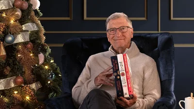 Билл Гейтс назвал три любимых книги 2023 года