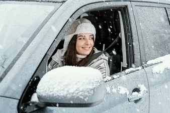 10 вещей, которые обязательно должны быть в твоем автомобиле во время снегопада