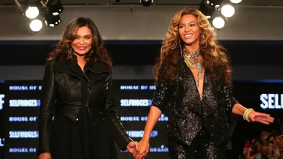 Мама Бейонсе вступилась за дочь и раскритиковала троллей за расистские высказывания