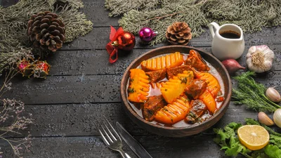 Как питаться зимой: диетологиня рассказала, какая еда греет и лечит в непогоду