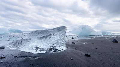 Сюрреалістичний пейзаж: де знаходиться пляж із діамантами уздовж узбережжя