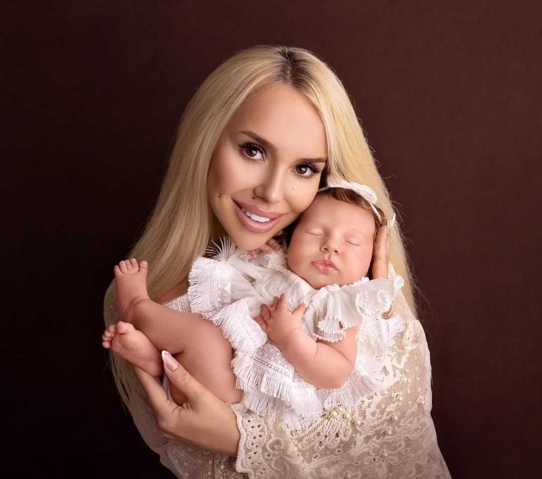 Зірковий baby boom: хто з українських знаменитостей став батьками в 2023 році - 586890 Зірковий baby boom: хто з українських знаменитостей став батьками в 2023 році - фото 586890