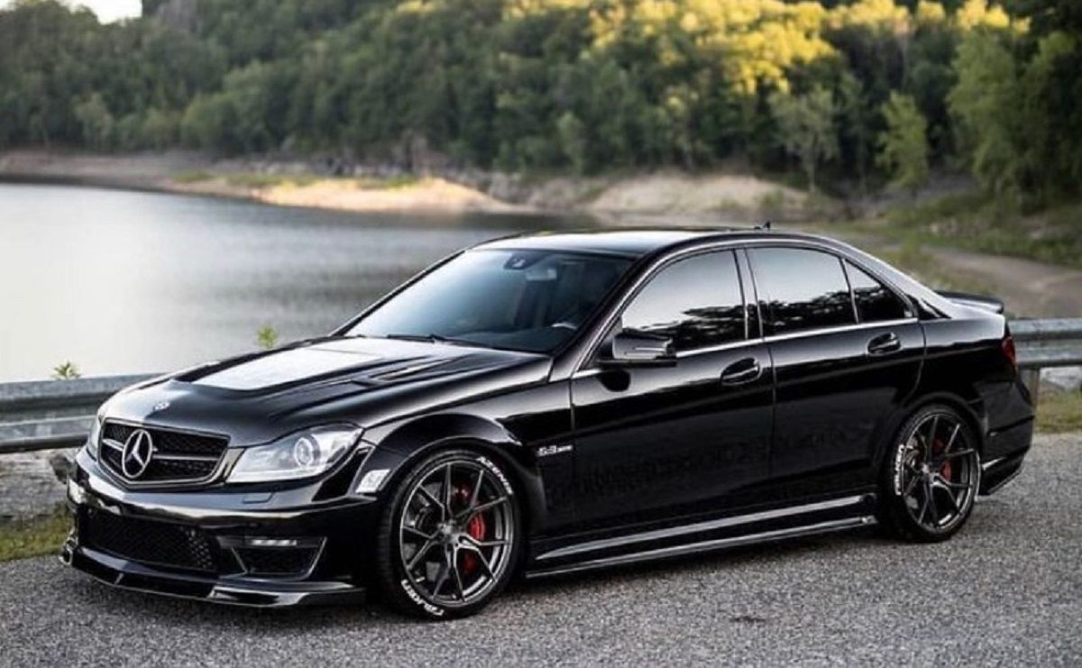 Mercedes-AMG C63 уже помітили в Україні - 587452 Mercedes-AMG C63 уже помітили в Україні - фото 587452