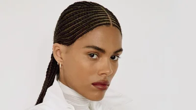 Тина Кунаки заинтриговала романтическим фото с мужчиной после разрыва с Венсаном Касселем