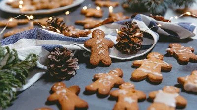 Как из Instagram: 4 стильных варианта декора рождественского печенья