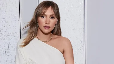 Роберт Паттінсон зробив пропозицію С'юкі Вотергаус — фото обручки