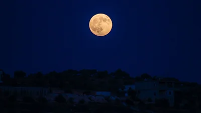 Исследователи обнаружили аномалию на обратной стороне Луны - ее никто не может объяснить
