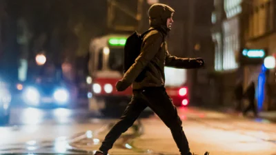 Будь помітним: як правильно носити флікери