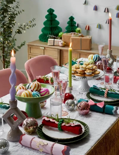 Як декорувати різдвяний стіл: найкрасивіші ідеї для натхнення - фото 588787