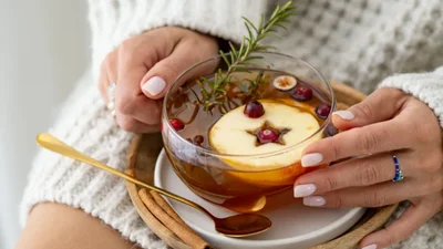 Ароматный и согревающий зимний чай — как приготовить напиток вкуснее, чем обычно