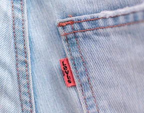 Директор Levis заборонив прати джинси в машинці. Що ж з ними робити