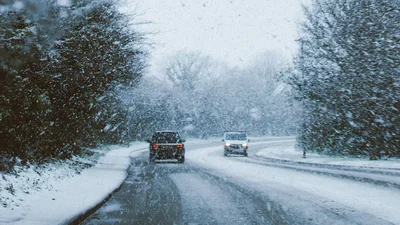 Як підготуватися до подорожі на авто взимку: поради поліцейських