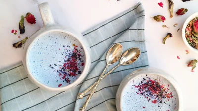 Без кофеина и молока: узнай, как приготовить трендовый латте "Единорог"