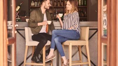 5 красных флажков на свидании, которые эксперты советуют не игнорировать