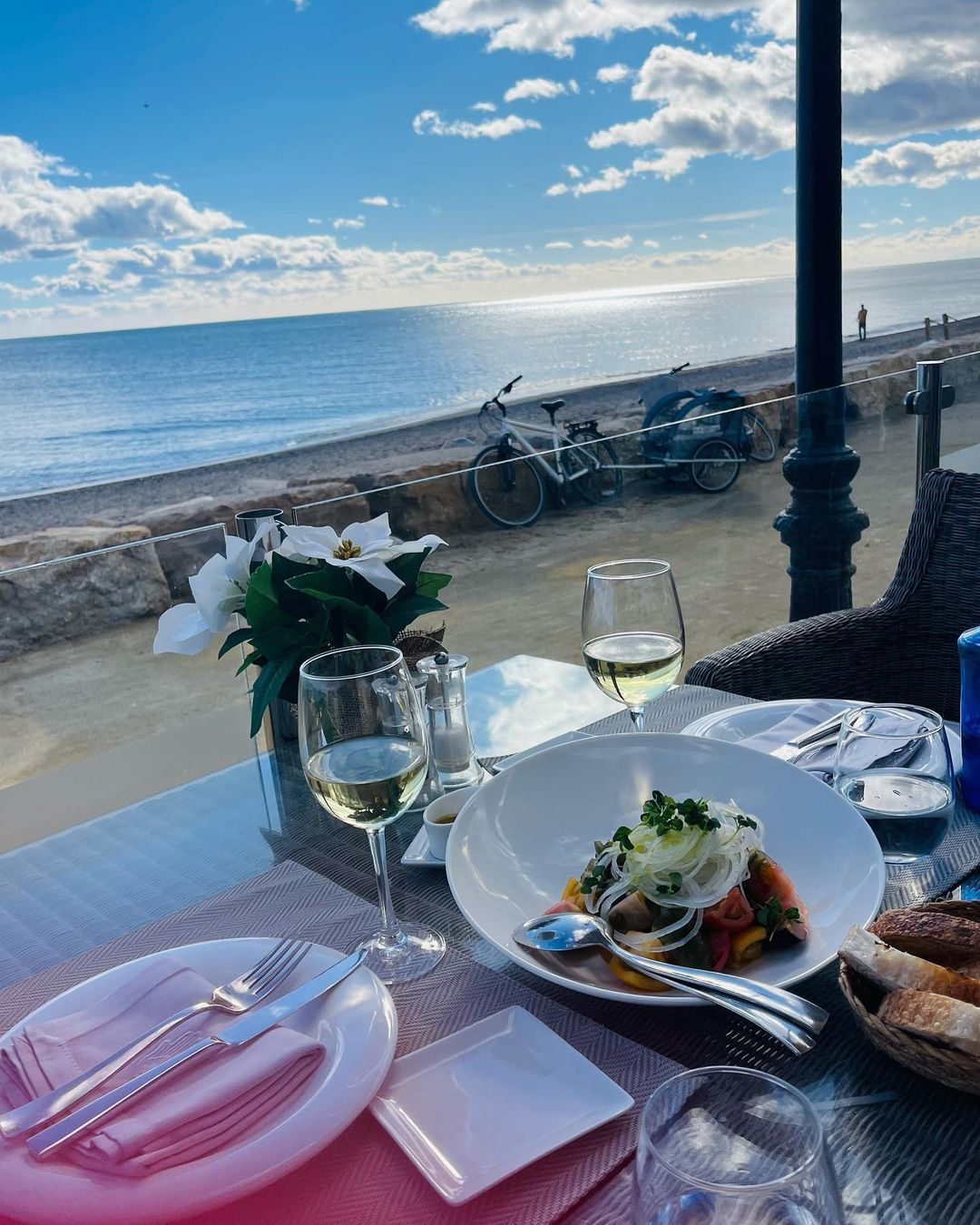 Испанские каникулы Кристины Остапчук: инфлюэнсерша показала свой роскошный отдых - фото 591971