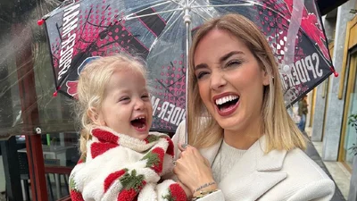 Нежные и трогательные картинки-поздравления с Днем дочери 2024