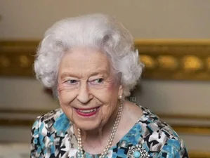 Королева Єлизавета була дуже обурена через те, як Меган Маркл та принц Гаррі назвали дочку