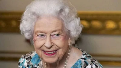 Королева Єлизавета була дуже обурена через те, як Меган Маркл та принц Гаррі назвали дочку