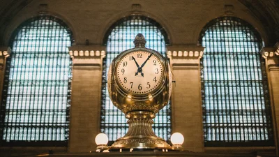 Время можно повернуть вспять: ученые обнародовали революционное открытие