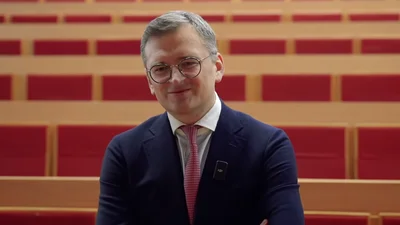 Дмитрий Кулеба посоветовал книгу на тему мирового порядка