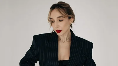 Блогерка-мільйонниця Олена Мандзюк засудила бойфренда Тані Пренткович