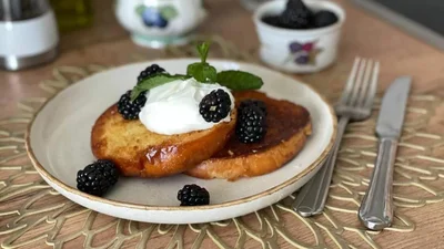 Начни день правильно: рецепт французского завтрака для настоящих сладкоежек