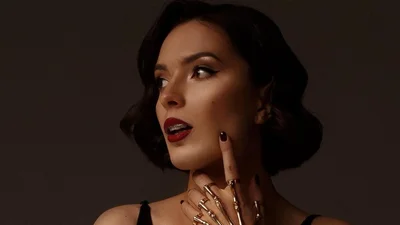 Соковита Лєра Мандзюк показала гарячі фото в купальнику