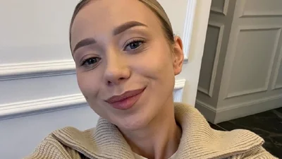 Дружина Віктора Павліка відверто розповіла, чи спілкується з донькою чоловіка