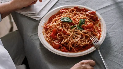 Ученые доказали, что есть пасту важно для хорошего настроения