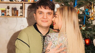Жена Анатолия Анатолича показала фото их свадьбы: звездную парочку совсем не узнать