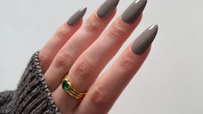 Модные маникюры на февраль 2024 года – дизайны, достойные твоего внимания