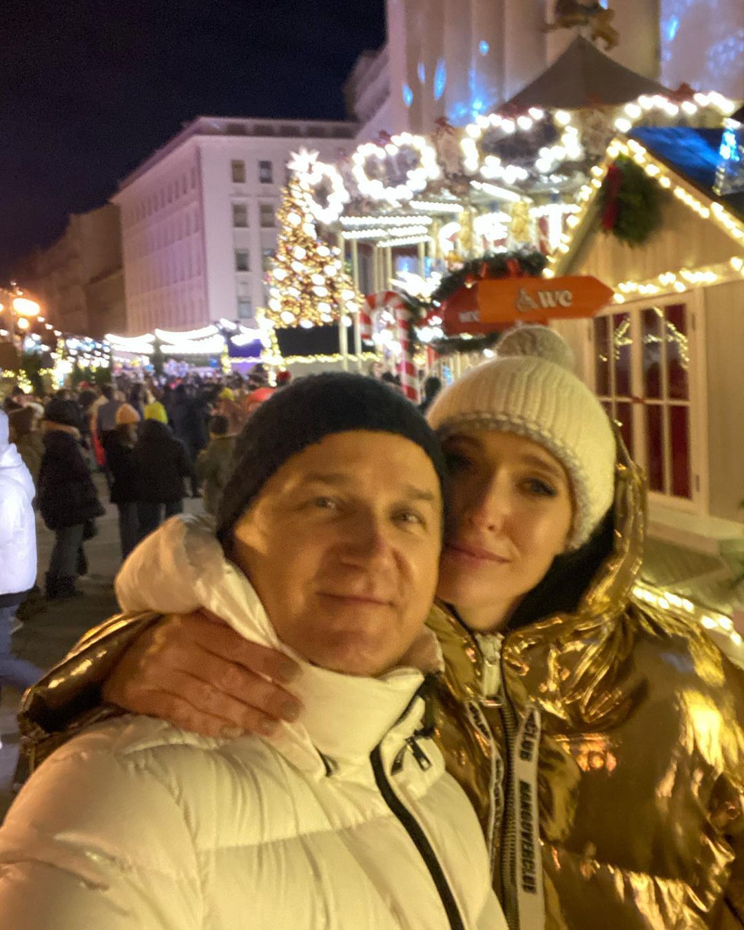 Юрий Горбунов поделился милыми фото по случаю 7-й годовщины брака с Катей Осадчей - 595692 Юрий Горбунов поделился милыми фото по случаю 7-й годовщины брака с Катей Осадчей - фото 595692