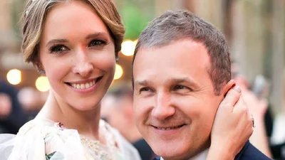 Юрій Горбунов поділився милими фото з нагоди 7 річниця шлюбу з Катею Осадчою