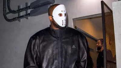 Каньє Вест з’явився на баскетбольному матчі сина у образі лиходія з фільму жахів