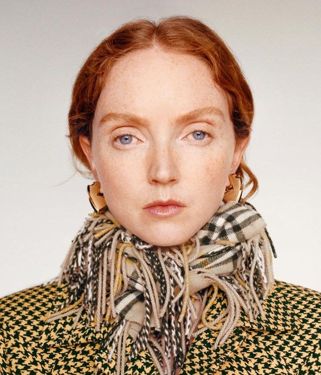 Класичний шарф Burberry - це дорого, розкішно та універсально - 596046 Класичний шарф Burberry - це дорого, розкішно та універсально - фото 596046