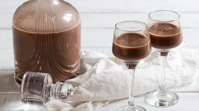 Вершковий, шоколадний і розкішний: як приготувати лікер з нутеллою