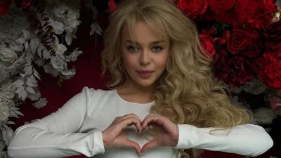 Grosu выпустила клип на песню "I Love You" на жестовом языке