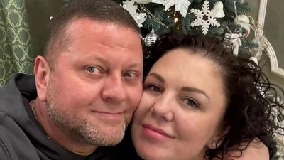Настоящая команда: Валерий Залужный взорвал сеть патриотическим снимком с женой