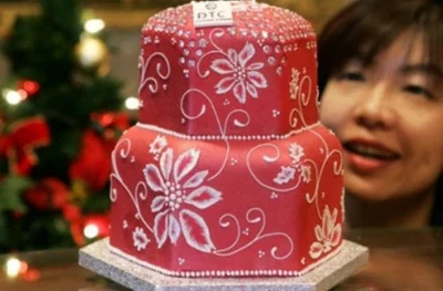 Бриллиантовый пирог и пудинг с золотом: самые дорогие десерты ко Дню Валентина - фото 597886